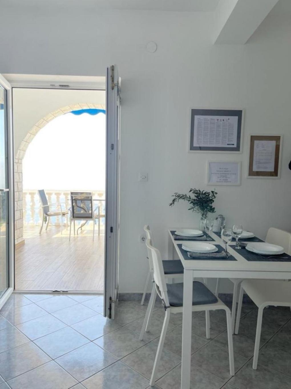 Apartments Josip Drage Exterior photo