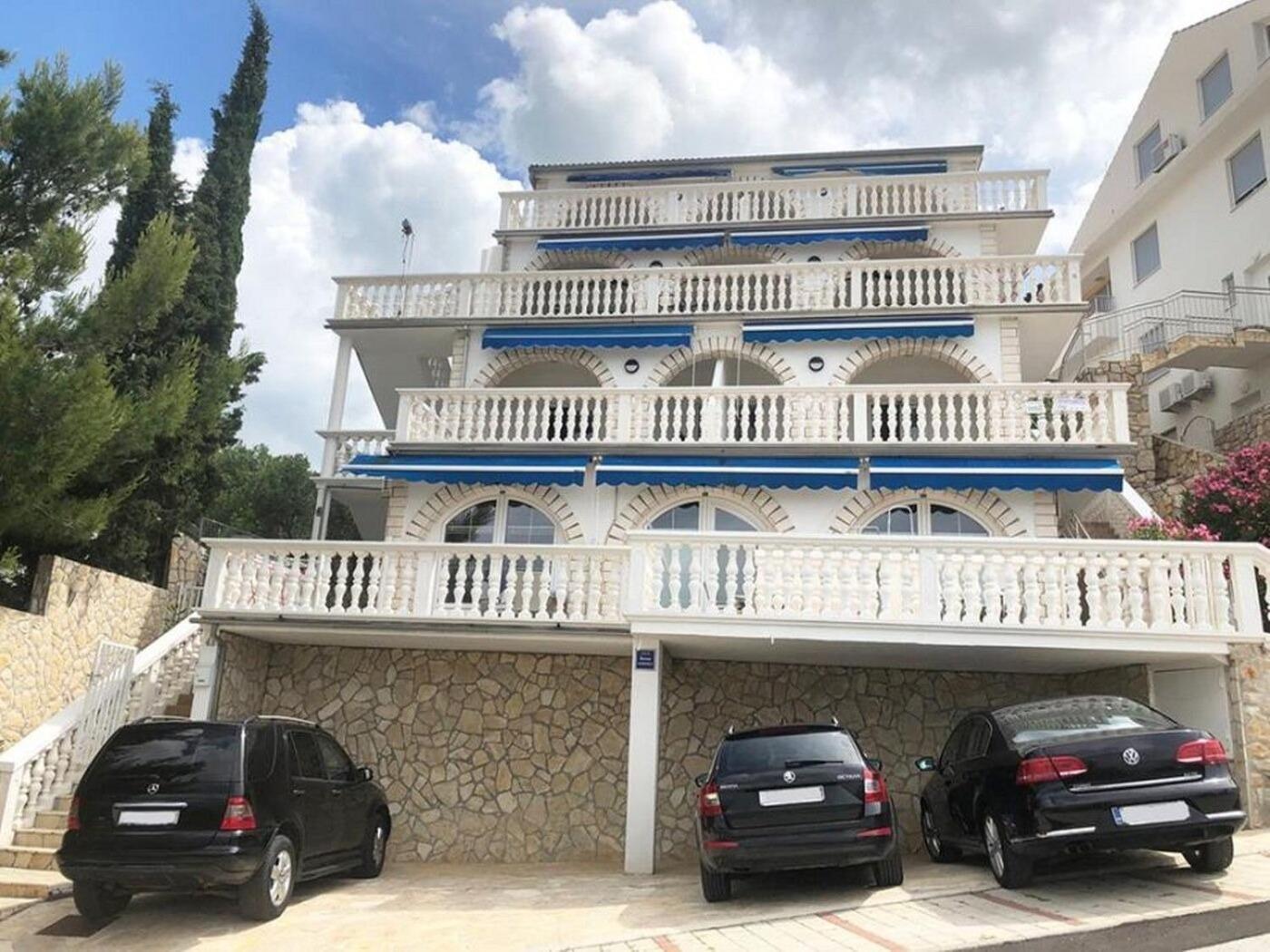 Apartments Josip Drage Exterior photo